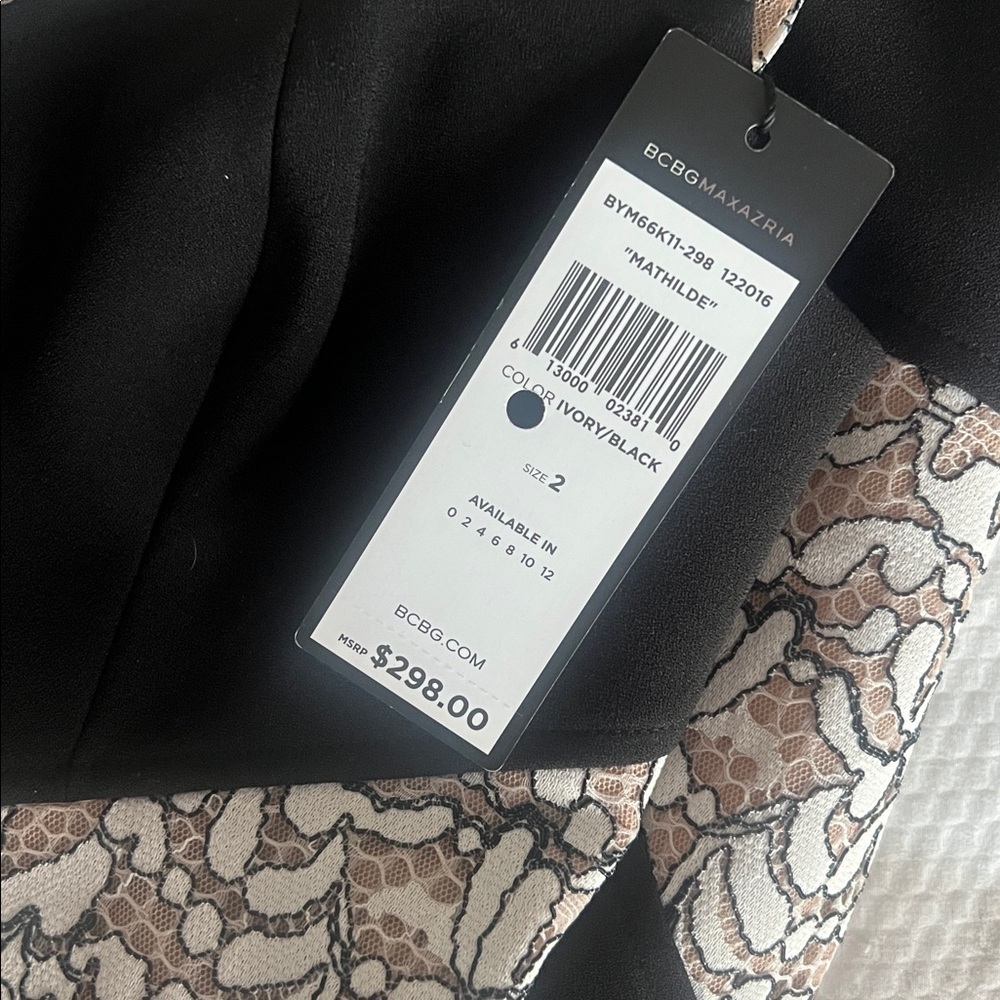 BCBGMaxAzria Mathilde Dress Size 2 - Picture 8 of 8